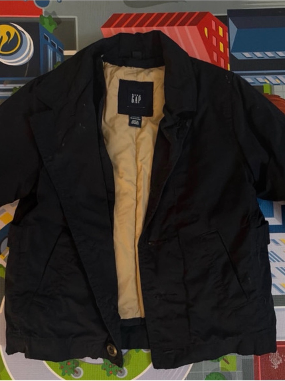 GAP Men’s Black Jacket with Beige Lining